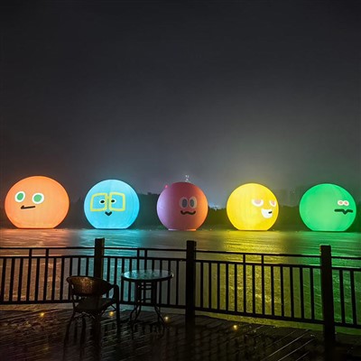 פרסום מתנפח אמוג'י מצויר חמוד